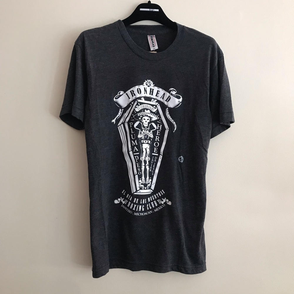 skull graphic tshirt